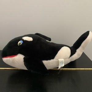 Vintage SEA WORLD Shamu Killer Whale Orca Fish Plush Stuffed Animal